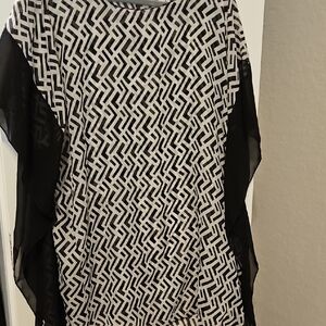 Black and White Boxy Graphic Tunic